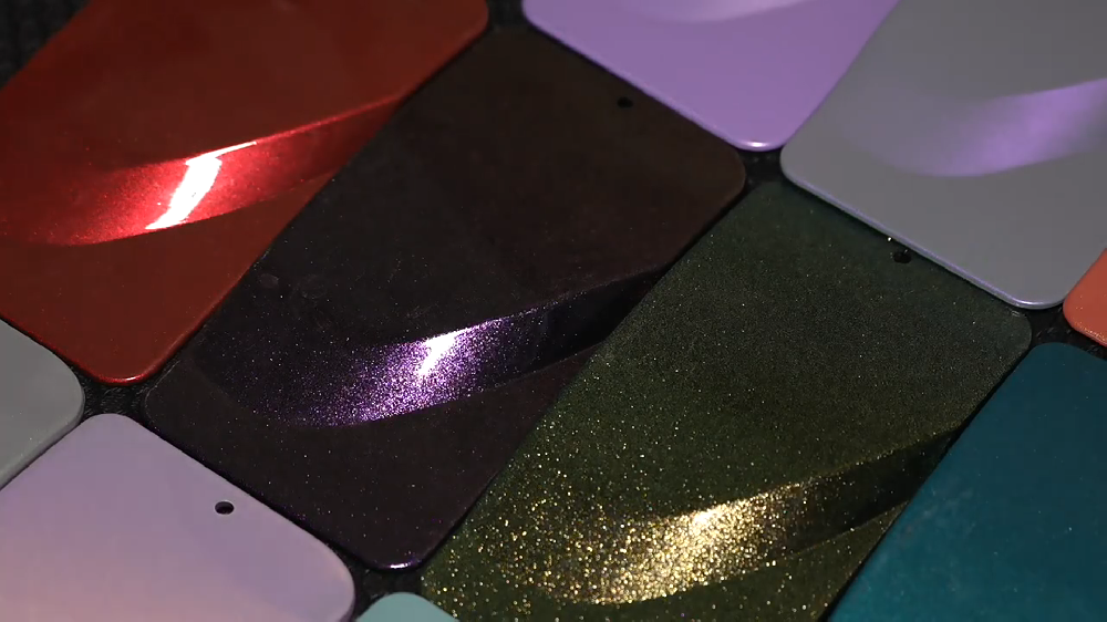 Comparison of the Advantages and Disadvantages of Baking Paint and Acrylic Paint